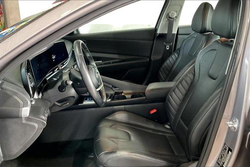 2025 Hyundai ELANTRA HEV Limited