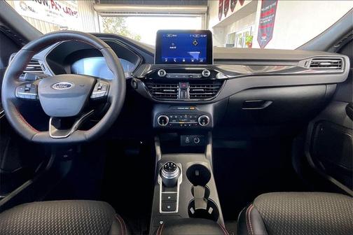 2025 Ford Escape ST-Line Select