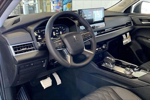 Graphite Gray 2026 Mitsubishi Outlander SEL 1.5T 2WD