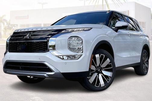 White Diamond 2026 Mitsubishi Outlander SE 1.5T S-AWC
