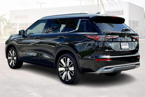 2025 Mitsubishi Outlander PLATINUM EDITION 2.5 S-AWC
