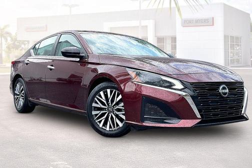 Garnet Pearl Metallic 2025 Nissan Altima 2.5 SV