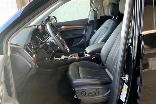 2022 Audi Q5 45 S line Premium