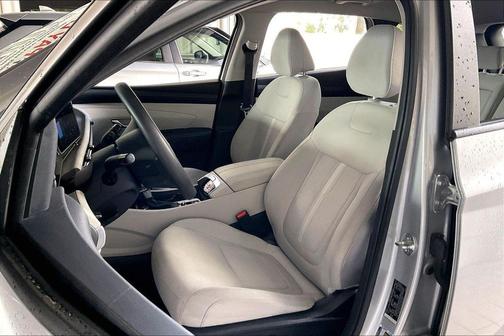 Shimmering Silver 2025 Hyundai TUCSON SEL