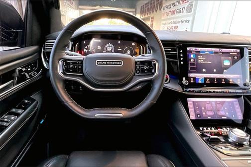 2023 Jeep Grand Wagoneer Series II Obsidian