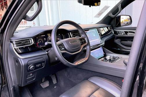 2023 Jeep Grand Wagoneer Series II Obsidian