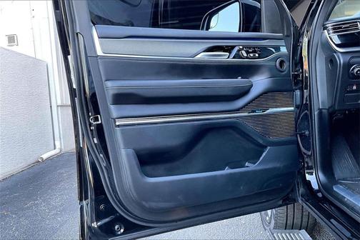 2023 Jeep Grand Wagoneer Series II Obsidian