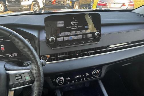 White Diamond 2024 Mitsubishi Outlander PHEV SE S-AWC