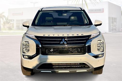 White Diamond 2024 Mitsubishi Outlander PHEV SE S-AWC