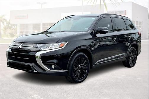 2020 Mitsubishi Outlander LE
