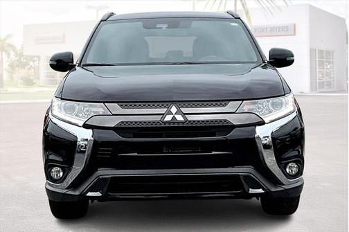 2020 Mitsubishi Outlander LE