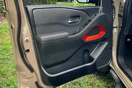 2022 Nissan Frontier PRO-4X