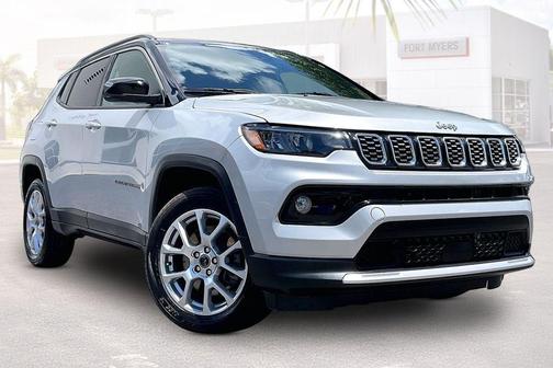Silver Zynith Metallic Clearcoat 2025 Jeep Compass Limited