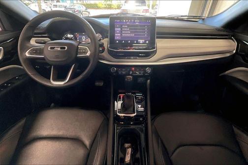 Silver Zynith Metallic Clearcoat 2025 Jeep Compass Limited