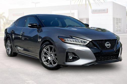 Gun Metallic 2023 Nissan Maxima SR Xtronic CVT