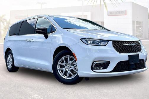 Bright White Clearcoat 2025 Chrysler Pacifica L
