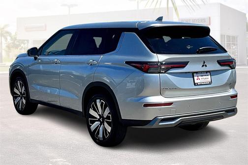 2025 Mitsubishi Outlander SE 2.5 2WD