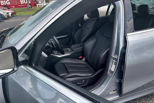 2024 BMW 330 i