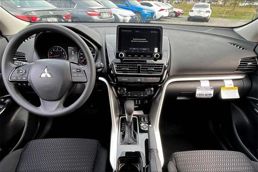 2025 Mitsubishi Eclipse Cross LE