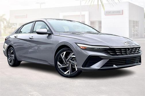 2025 Hyundai ELANTRA SEL