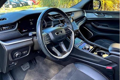 2021 Jeep Grand Cherokee L Altitude