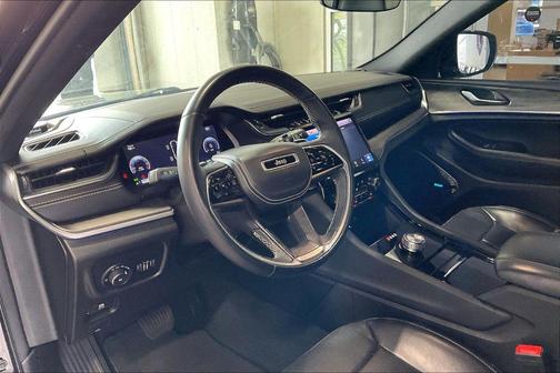 2022 Jeep Grand Cherokee Overland