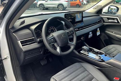 2025 Mitsubishi Outlander SE 2.5 2WD