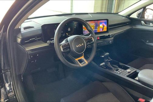 Aurora Black Pearl 2025 Kia K5 LXS