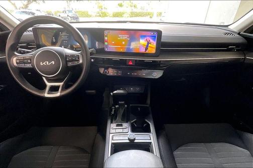 Aurora Black Pearl 2025 Kia K5 LXS