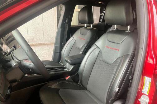 Red Hot Pearlcoat 2025 Jeep Compass Trailhawk