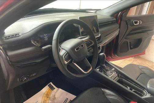 Red Hot Pearlcoat 2025 Jeep Compass Trailhawk