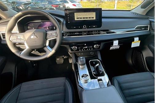 2025 Mitsubishi Outlander SE 2.5 2WD