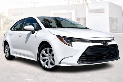 Ice Cap 2024 Toyota Corolla LE