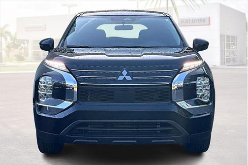 2023 Mitsubishi Outlander ES 2.5 2WD