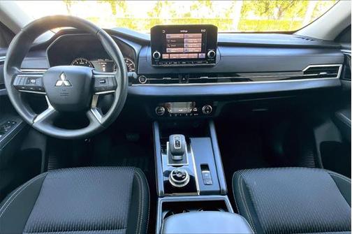 2023 Mitsubishi Outlander ES 2.5 2WD