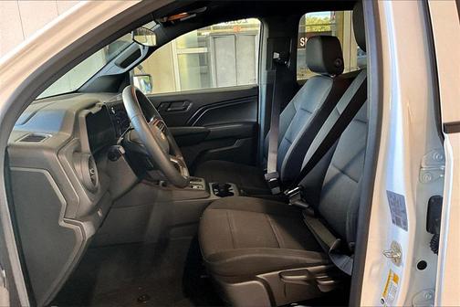 2024 Chevrolet Colorado WT