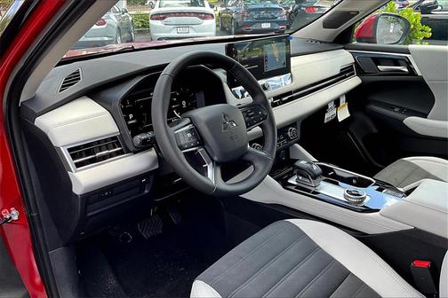 2025 Mitsubishi Outlander SE 2.5 2WD