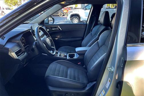 2024 Mitsubishi Outlander PHEV SE S-AWC