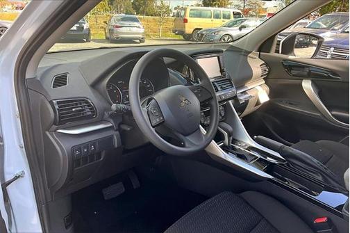 2025 Mitsubishi Eclipse Cross ES