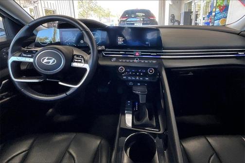 2025 Hyundai ELANTRA HEV Limited