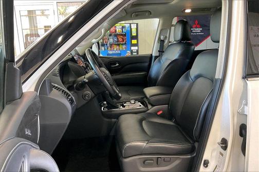 2024 INFINITI QX80 Luxe