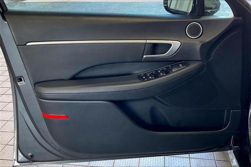 2025 Hyundai SONATA Hybrid SE