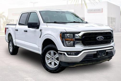 Oxford White 2023 Ford F-150 XLT