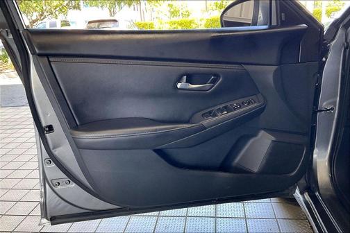 Gun Metallic 2024 Nissan Sentra SV