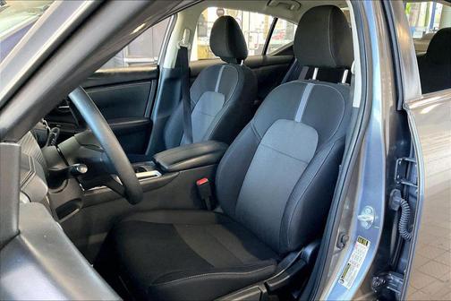 Gun Metallic 2024 Nissan Sentra SV