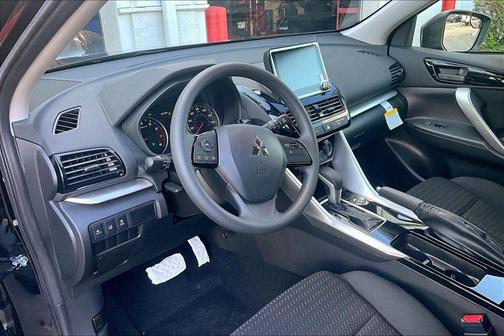 Labrador Black Pearl 2026 Mitsubishi Eclipse Cross ES