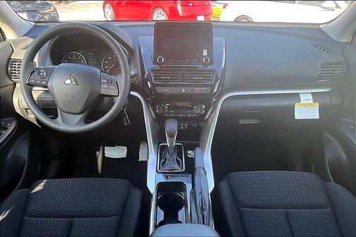 Labrador Black Pearl 2026 Mitsubishi Eclipse Cross ES