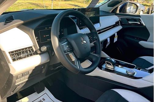 2025 Mitsubishi Outlander SE 2.5 2WD