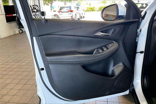 Summit White 2025 Buick Encore GX Preferred