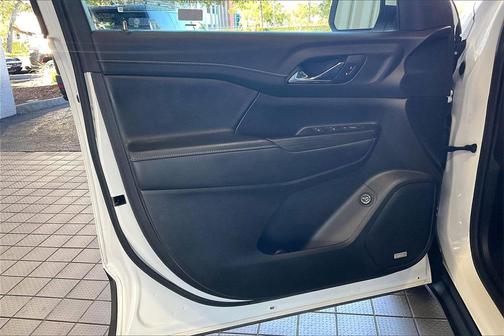 2023 GMC Acadia FWD SLT